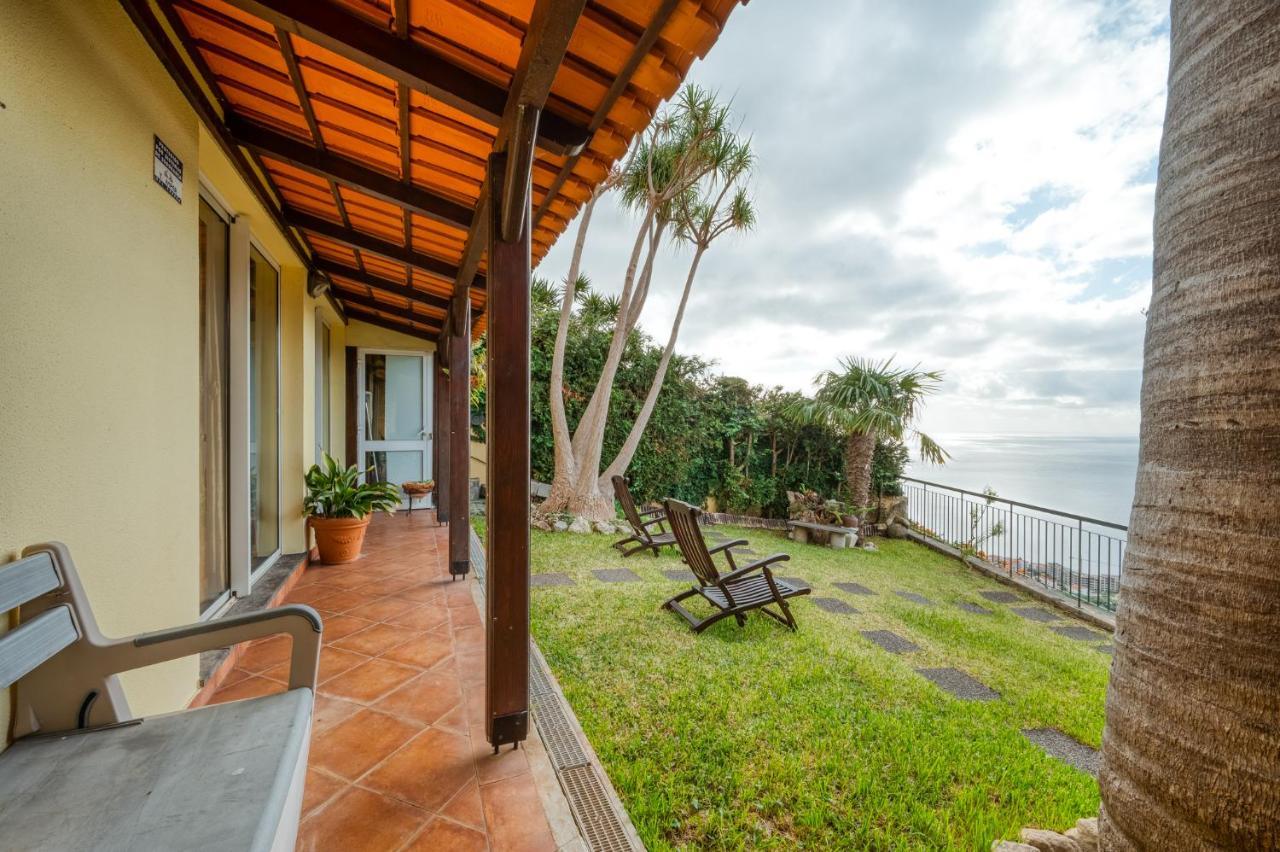 Вілла Palm Tree House By Amazing Madeira Камара-де-Лобуш Екстер'єр фото